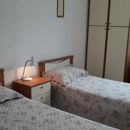아파트 Holiday House